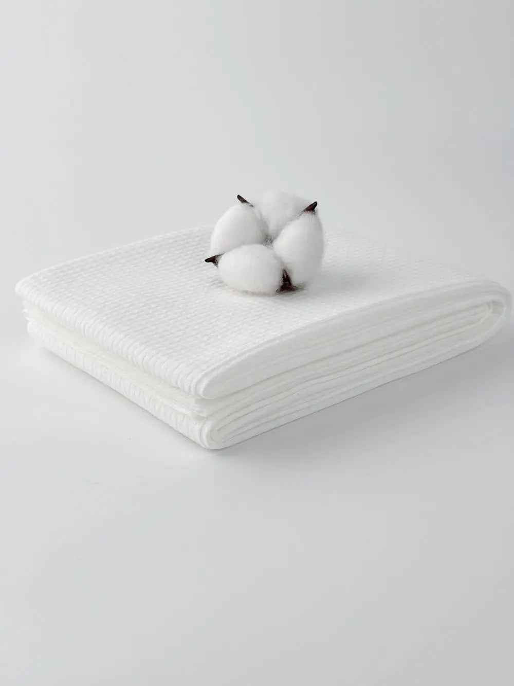 OEM 90GSM Viscose Disposable Bath Towels | Little Cotton