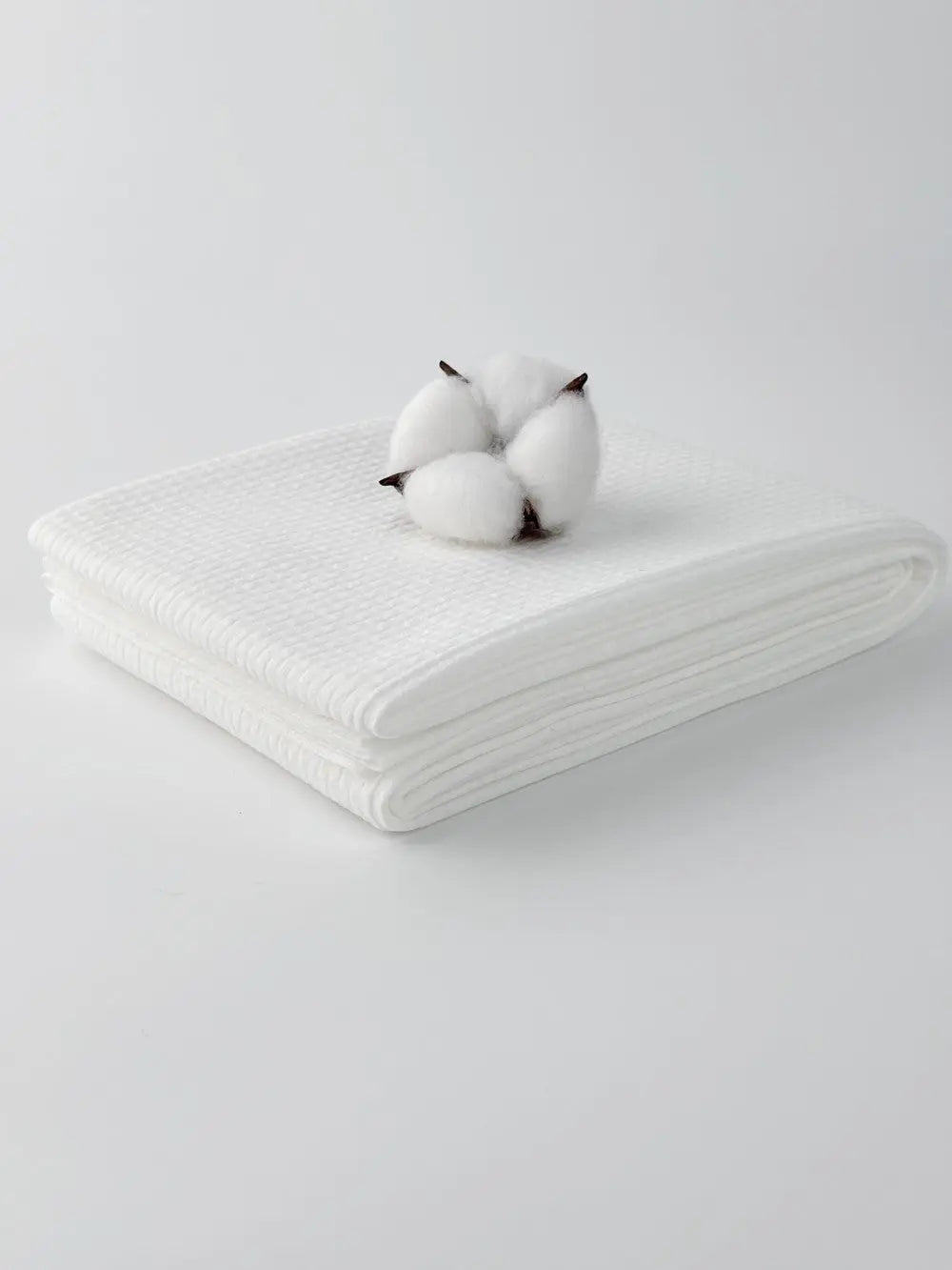 Wholesale premium 90gsm viscose disposable bath towels OEM manufacturer