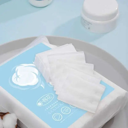 Medical-grade bulk hypoallergenic and lint-free cotton pads, produced in Little Cotton's 48,000sqm dust-free manufacturing facility.
