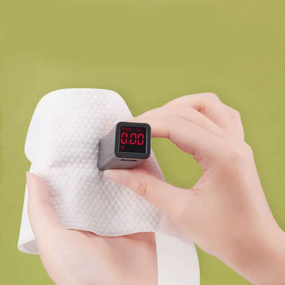 Wholesale 80GSM ultra-thick cotton cleansing towel roll 60pcs OEM manufacturer