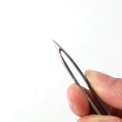 OEM Professional Slanted Eyebrow Tweezers | 430 Stainless Steel | Little Cotton
