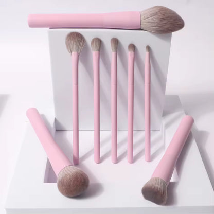Wholesale 8pcs Professional Makeup Brush Set | Wood Handle | Little Cotton