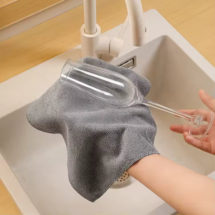 Wholesale 300GSM Microfiber Cleaning Cloth | 80/20 Car & Kitchen Towel | Little Cotton Little Cotton | Disposable Cotton Products Manufacturer & Wholesale